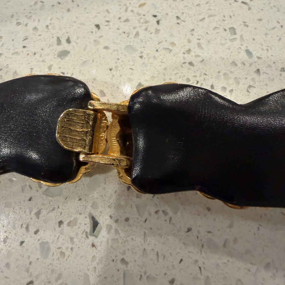 Judith Leiber Black Leather Belt with Gold Shell-Link Buckle - Picture 4 of 4